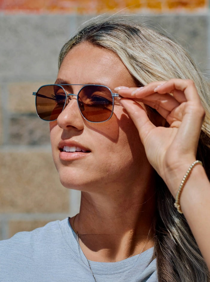 Spyre 54 Satin Black & Gold / Dune Sunglasses – RAEN display picture 2